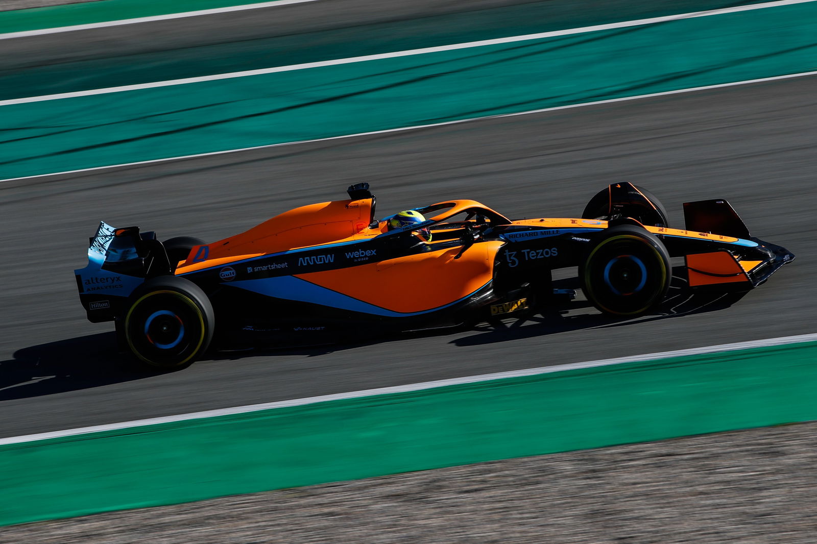 Watch Alpine reveal its 2022 F1 car - the A522 - LIVE