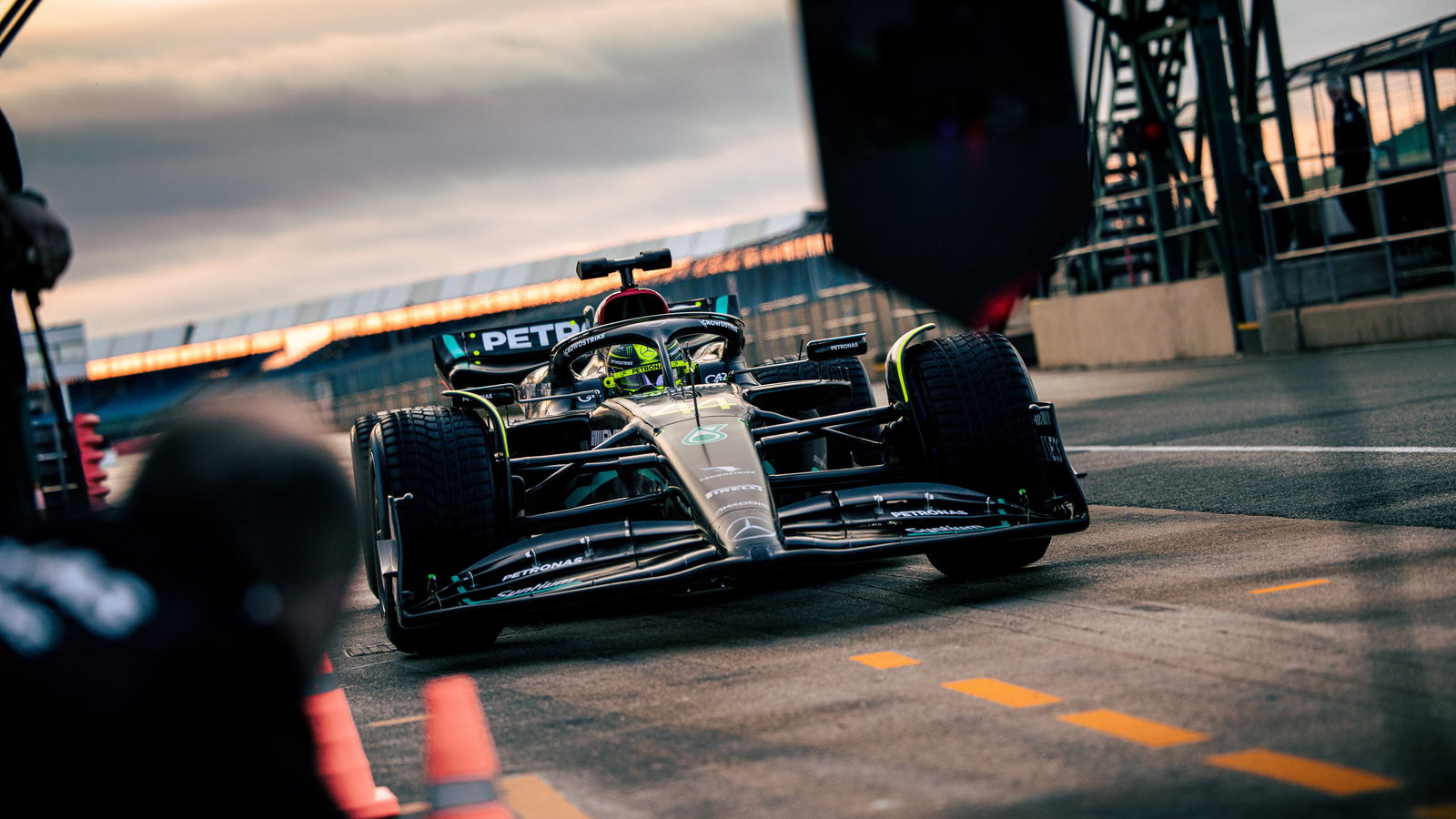 Lewis Hamilton shows off revised helmet design for 2023