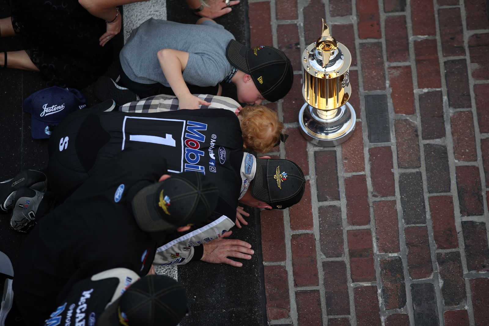 Jimmie Johnson's chances for playoff berth end in crash at Indy