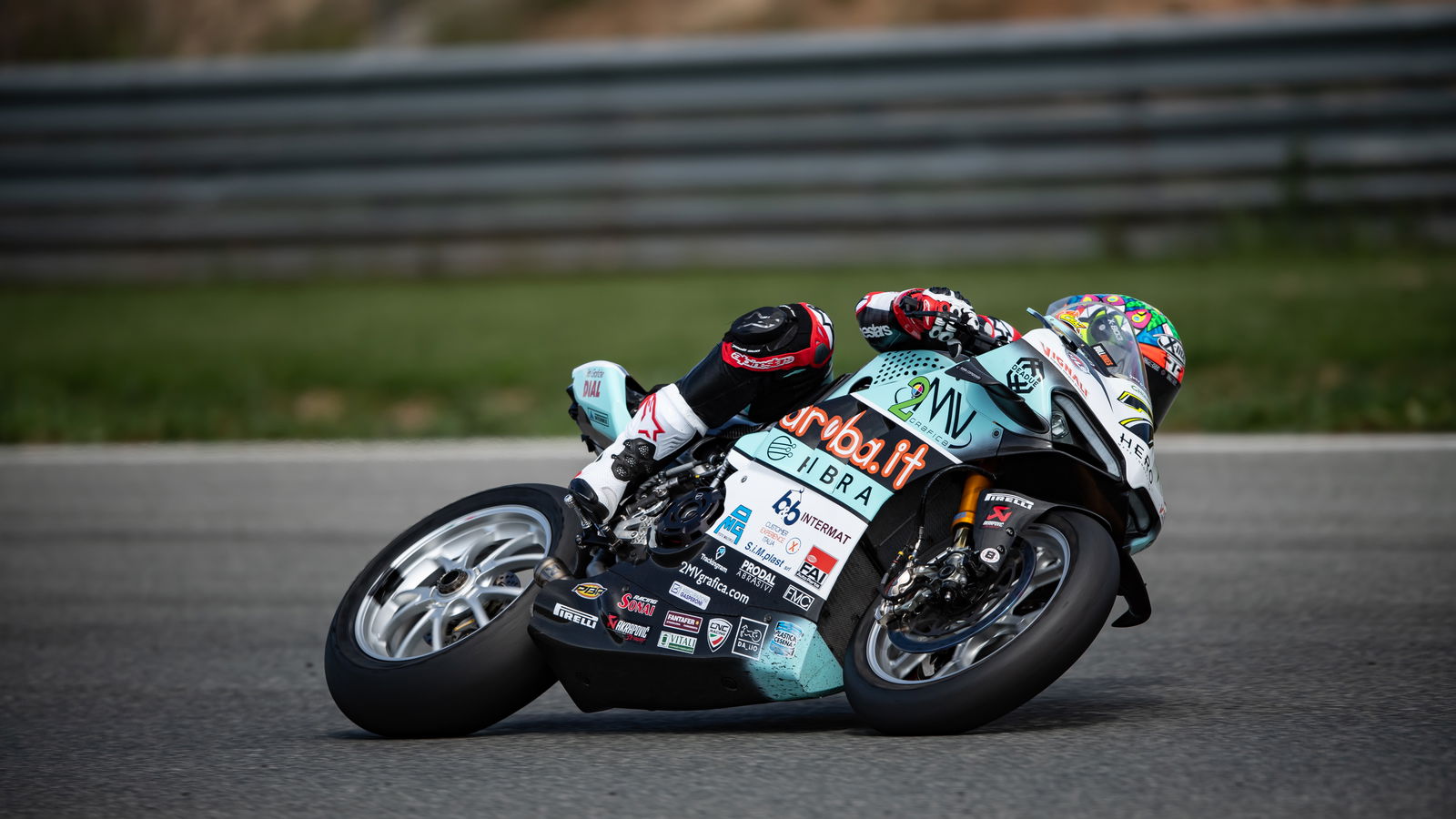 Navarra circuit ‘really bumpy, narrow, but the layout is good’ - Davies