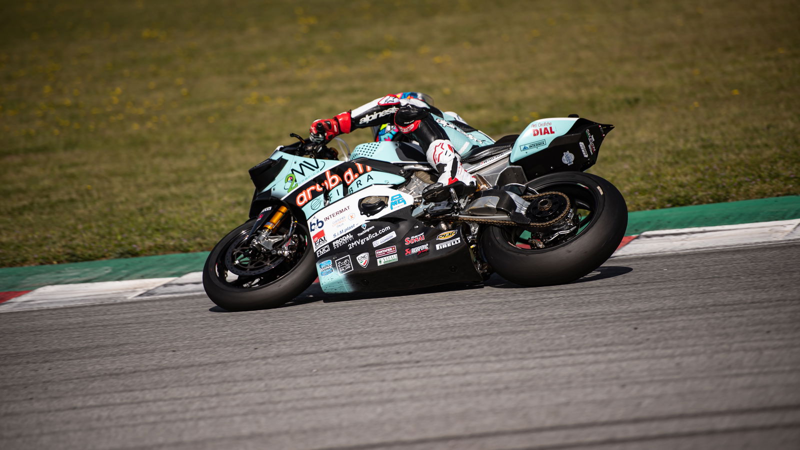 Chaz Davies fastest on opening day of Aragon WorldSBK test