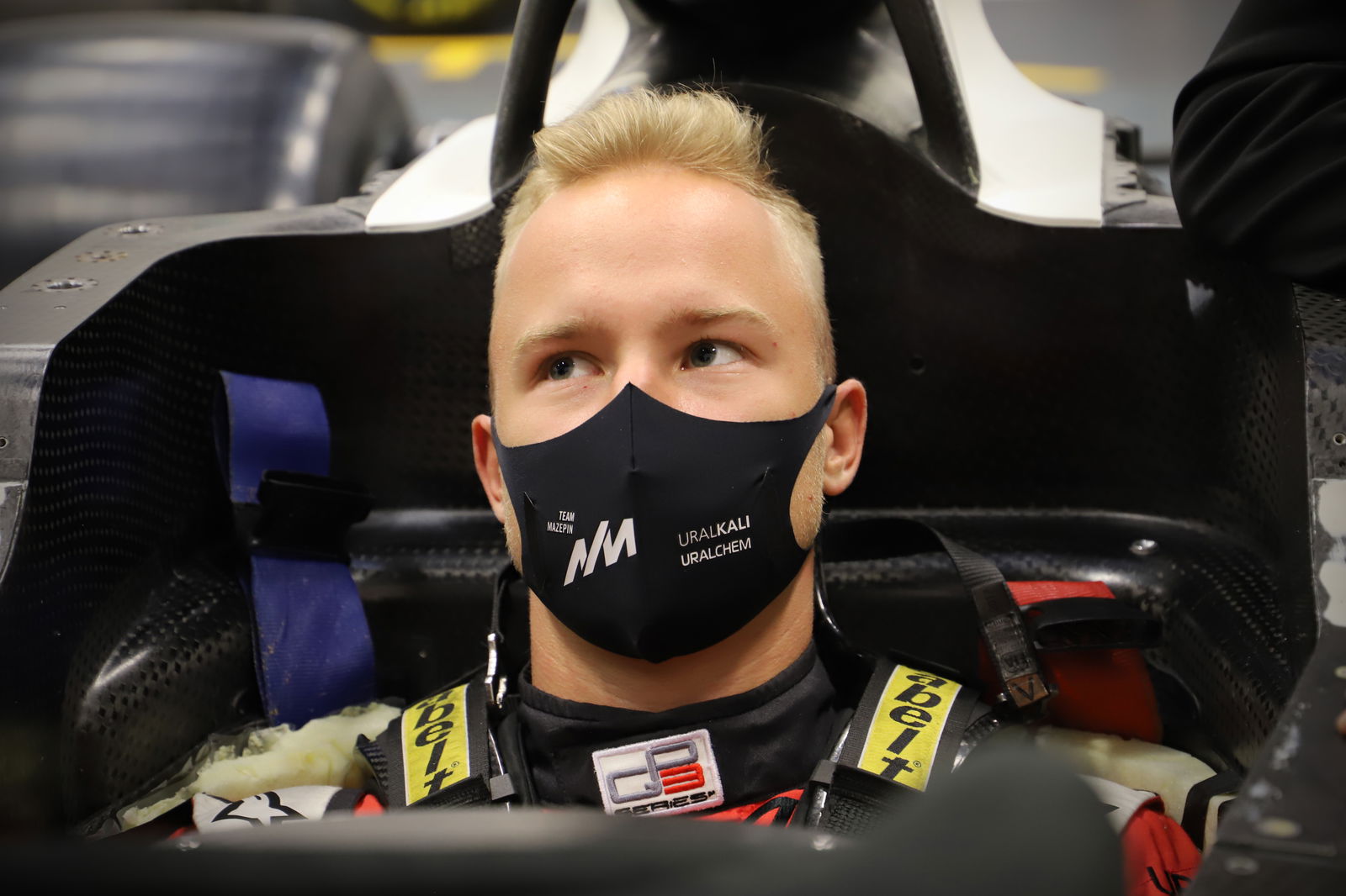 Williams retains Aitken as reserve driver for 2021 F1 season 