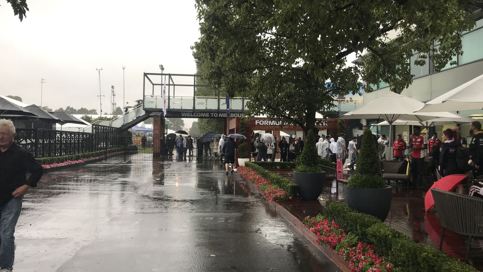 Hujan mengancam akan berdampak pada hari kualifikasi GP Australia