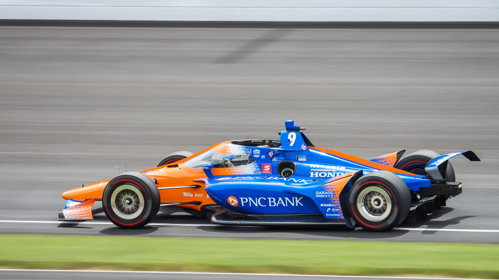 Dixon Catat Pole Indy 500 Kelima dengan Rekor Lap Baru