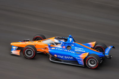 Dixon Catat Pole Indy 500 Kelima dengan Rekor Lap Baru