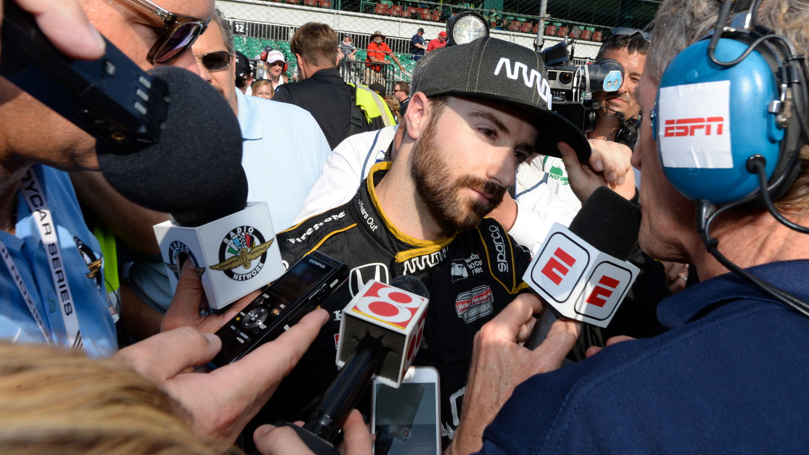 Hinchcliffe ends hopes of securing Indy 500 seat