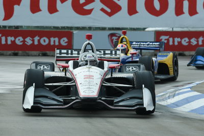 Newgarden melanjutkan dominasi Detroit dengan Race 2 Pole