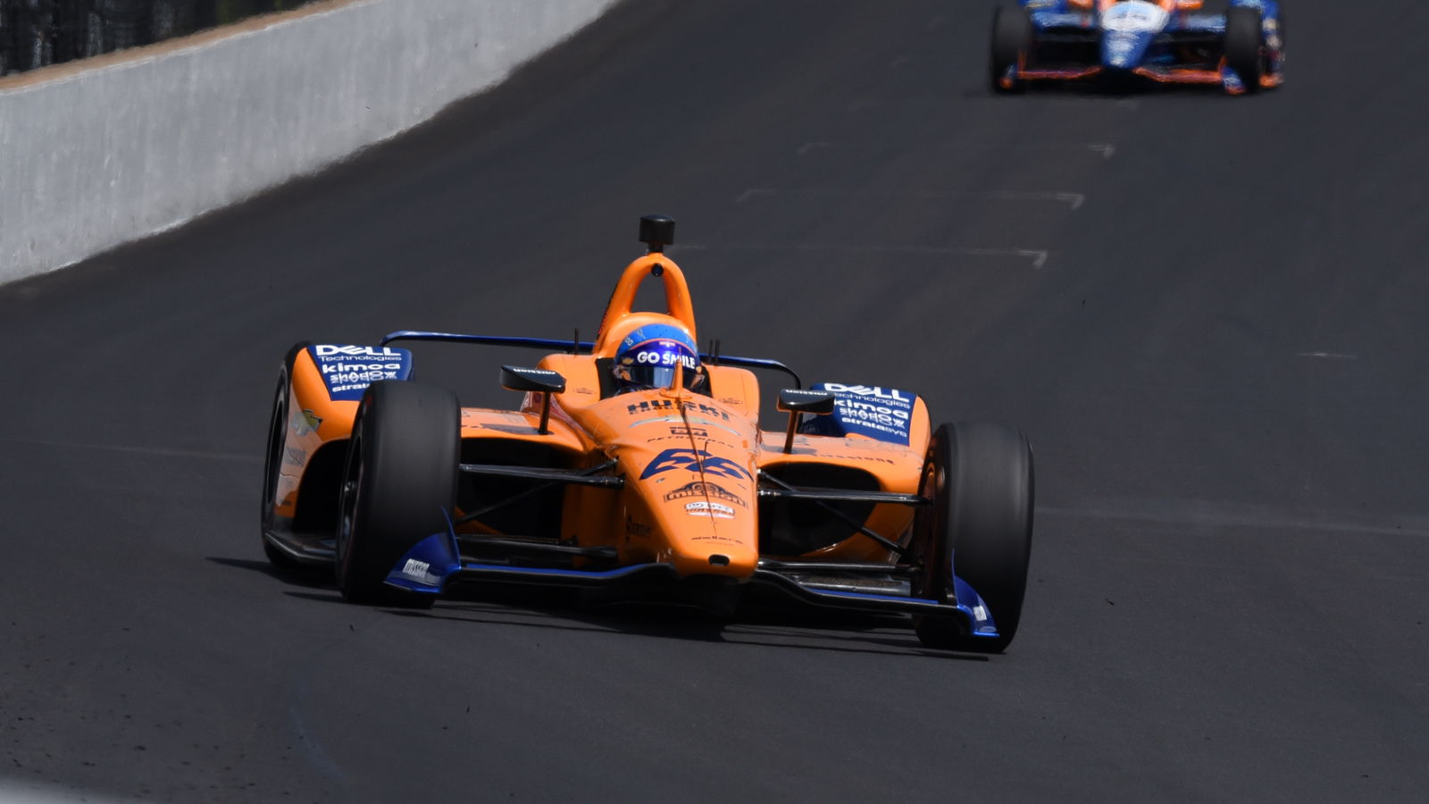 Fernando Alonso crashes in second Indy 500 practice