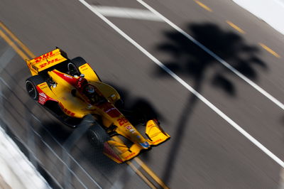 Ryan Hunter-Reay continues to show muscle in final practice