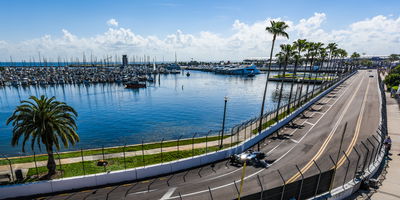 Newgarden berjuang untuk memenangkan St. Petersburg IndyCar