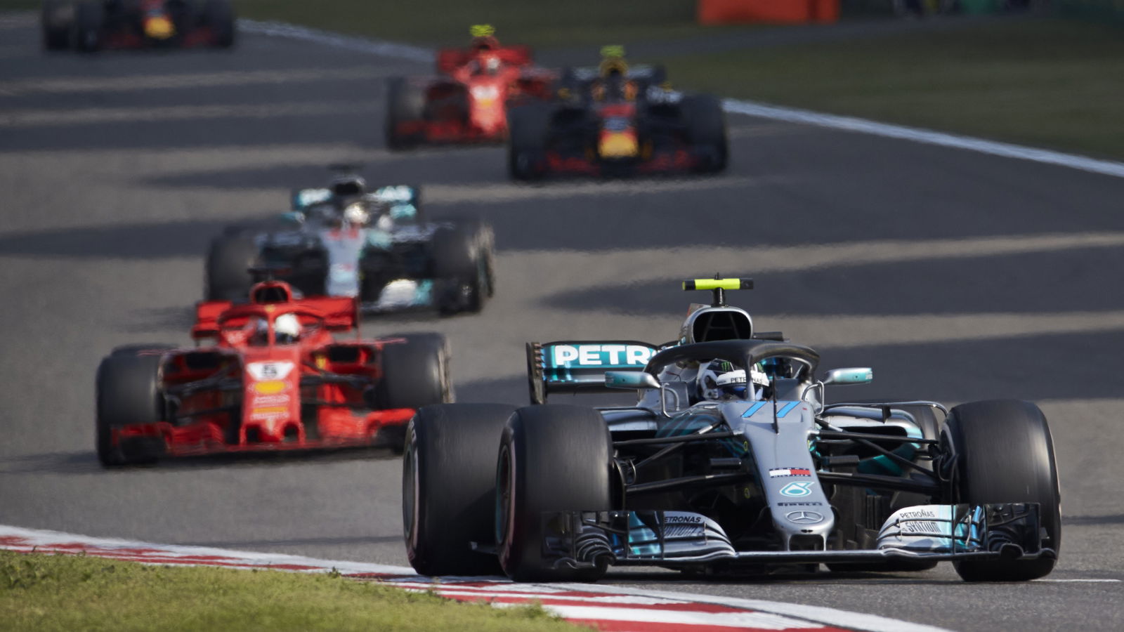 Bottas merasa dirinya pantas mendapatkan kemenangan F1 China