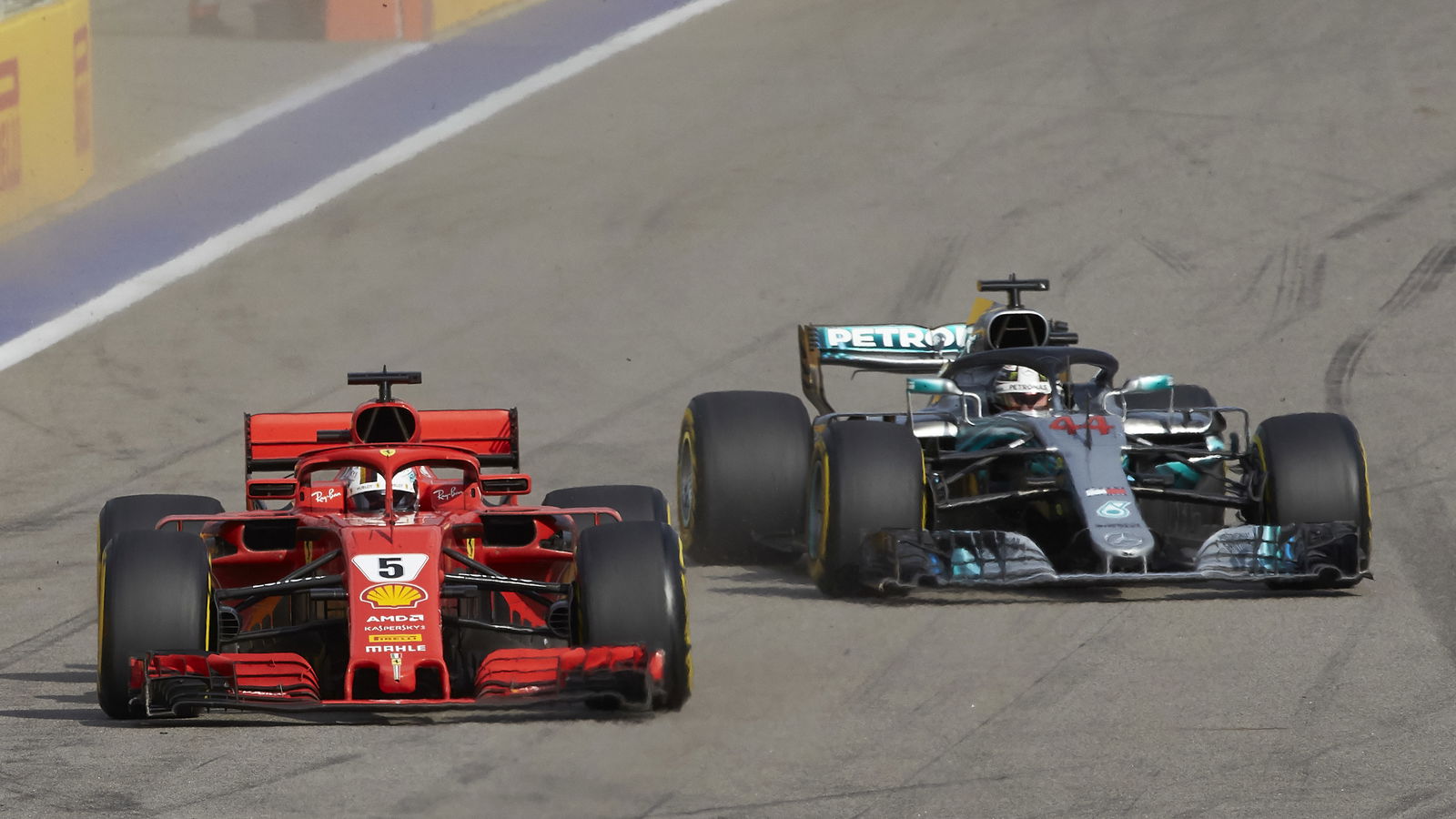 Hamilton ‘paying no attention’ to Vettel’s mistakes in F1 2018