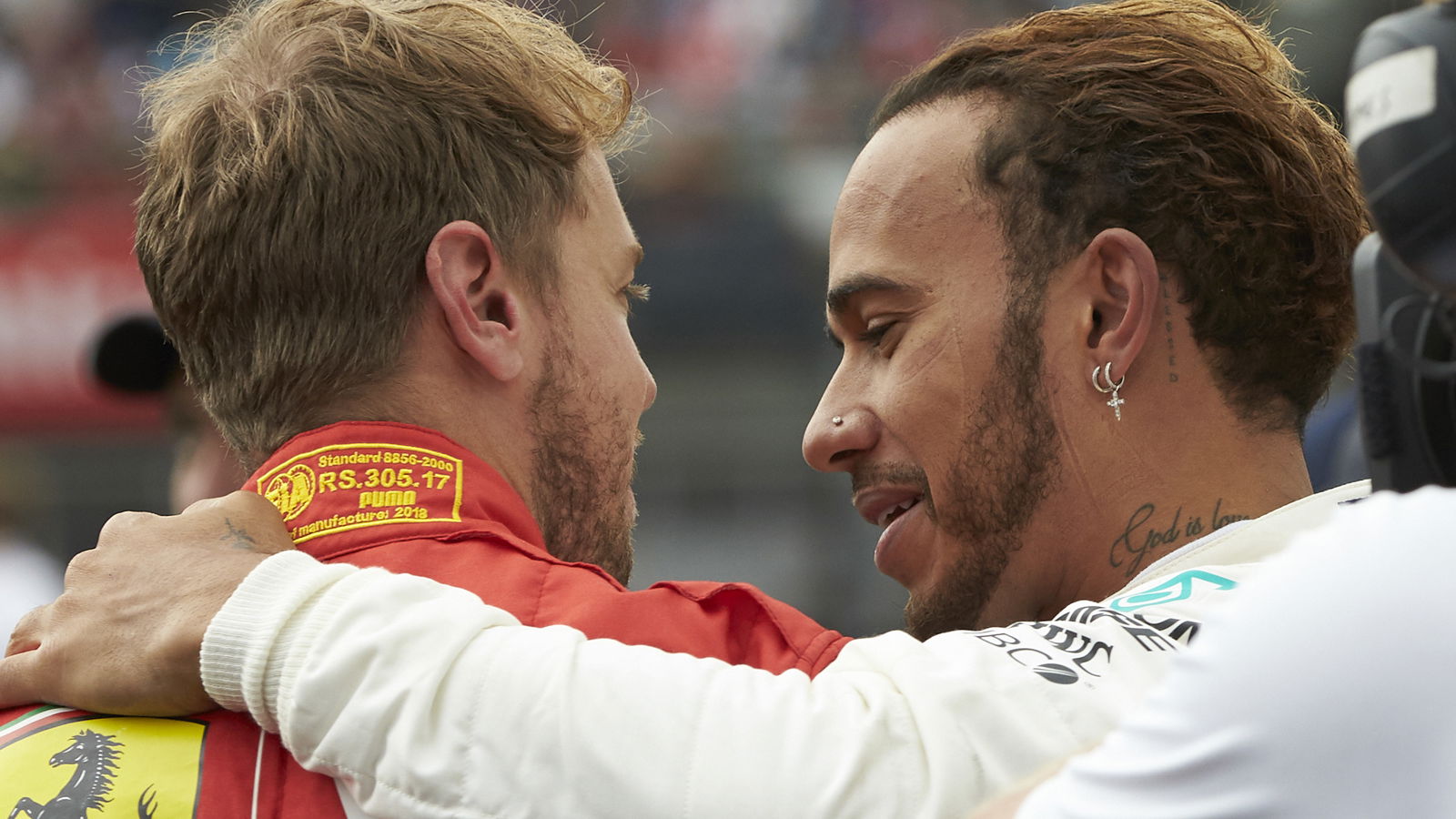 Hamilton expecting Vettel to be ‘stronger’ in F1 2019