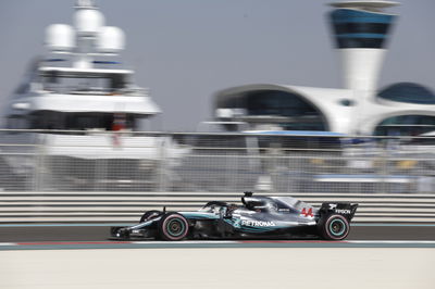 Hamilton ends Abu Dhabi practice fastest as Ricciardo hits trouble