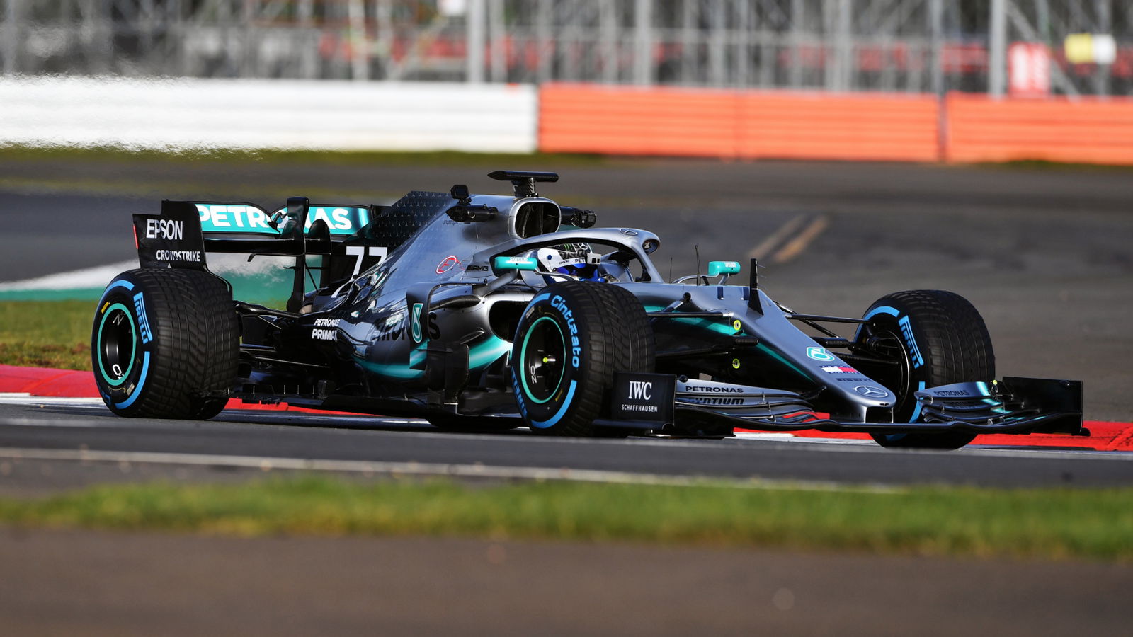 Mercedes F1 reveals W10 car with fresh livery