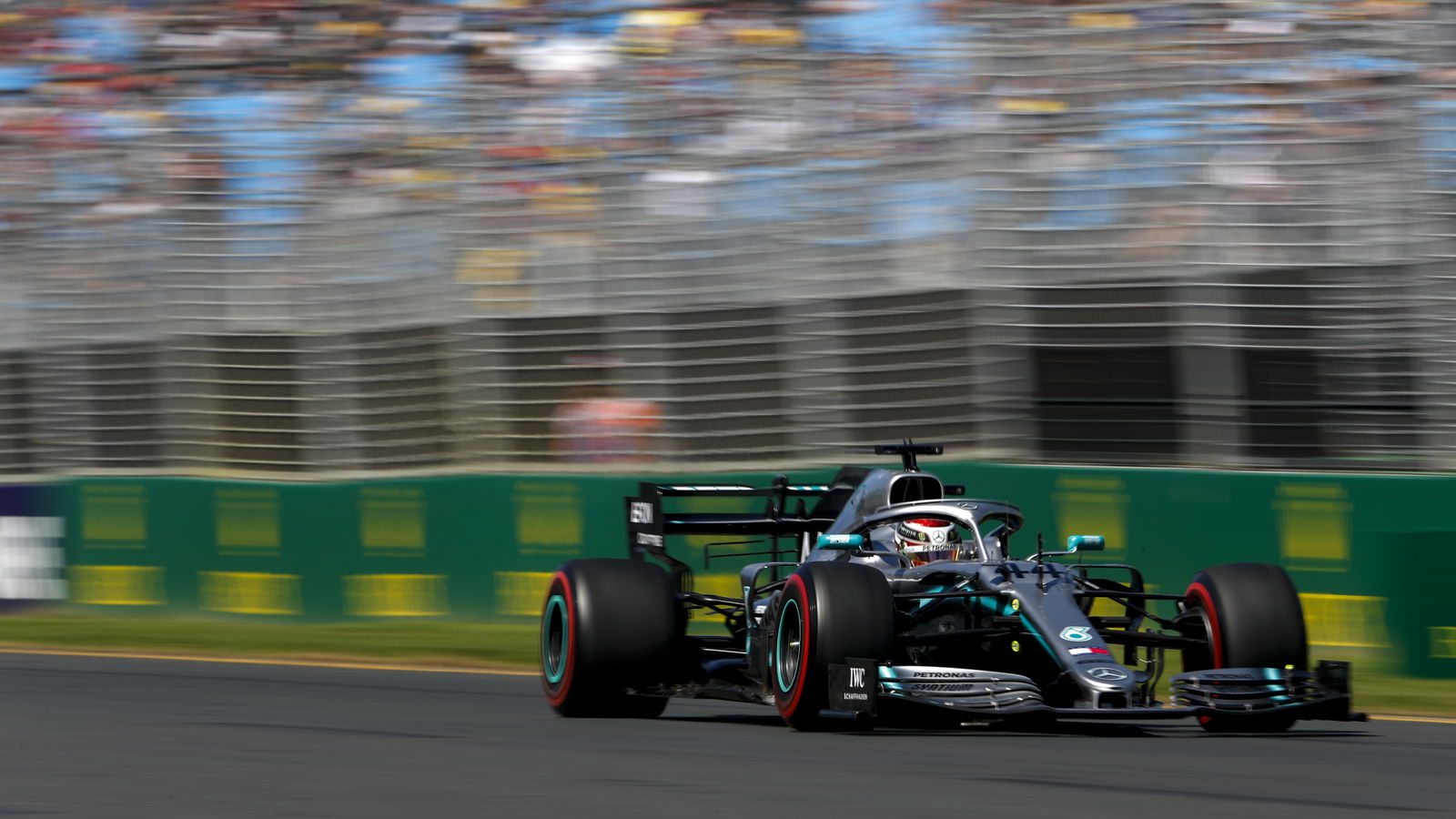 Hamilton, Mercedes jelas di FP2 Australia