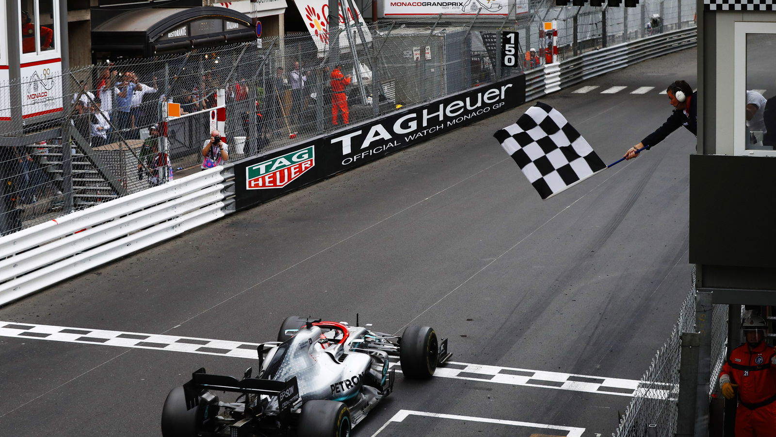 Mercedes must not get ‘carried away’ with 2019 success - Wolff