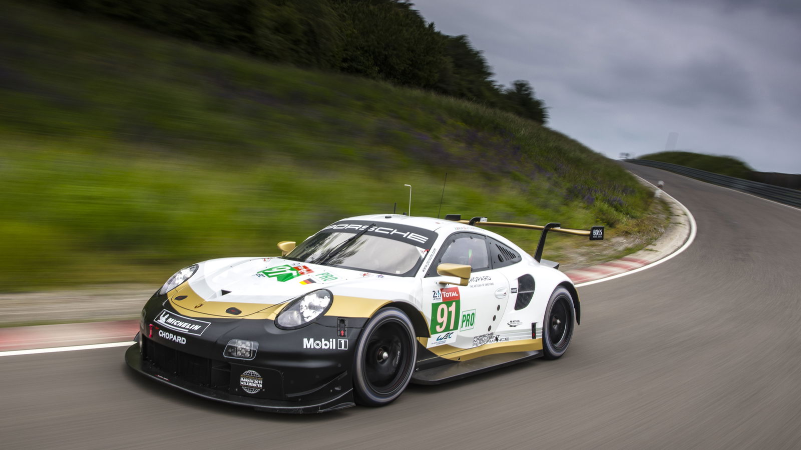 Porsche mengungkapkan livery perayaan gelar WEC untuk Le Mans