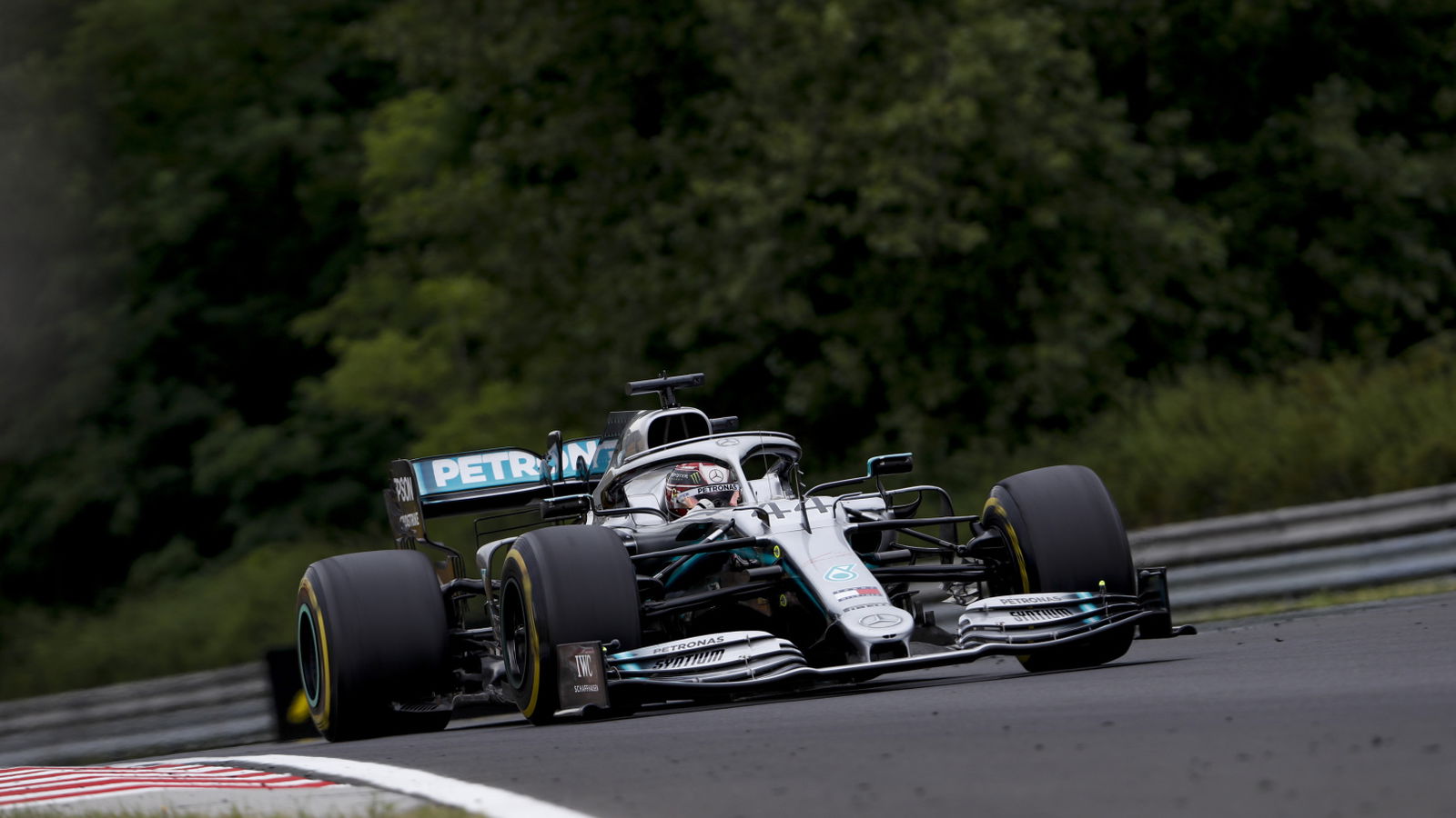 Hamilton: Latihan basah yang sekarang 'tidak relevan' di F1