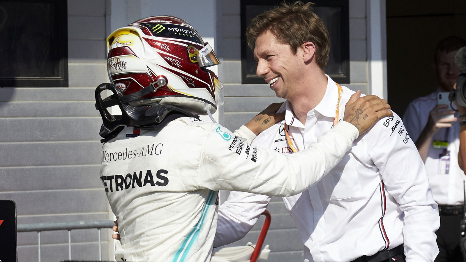 Mercedes menjelaskan strategi di balik kemenangan Hamilton di Hongaria
