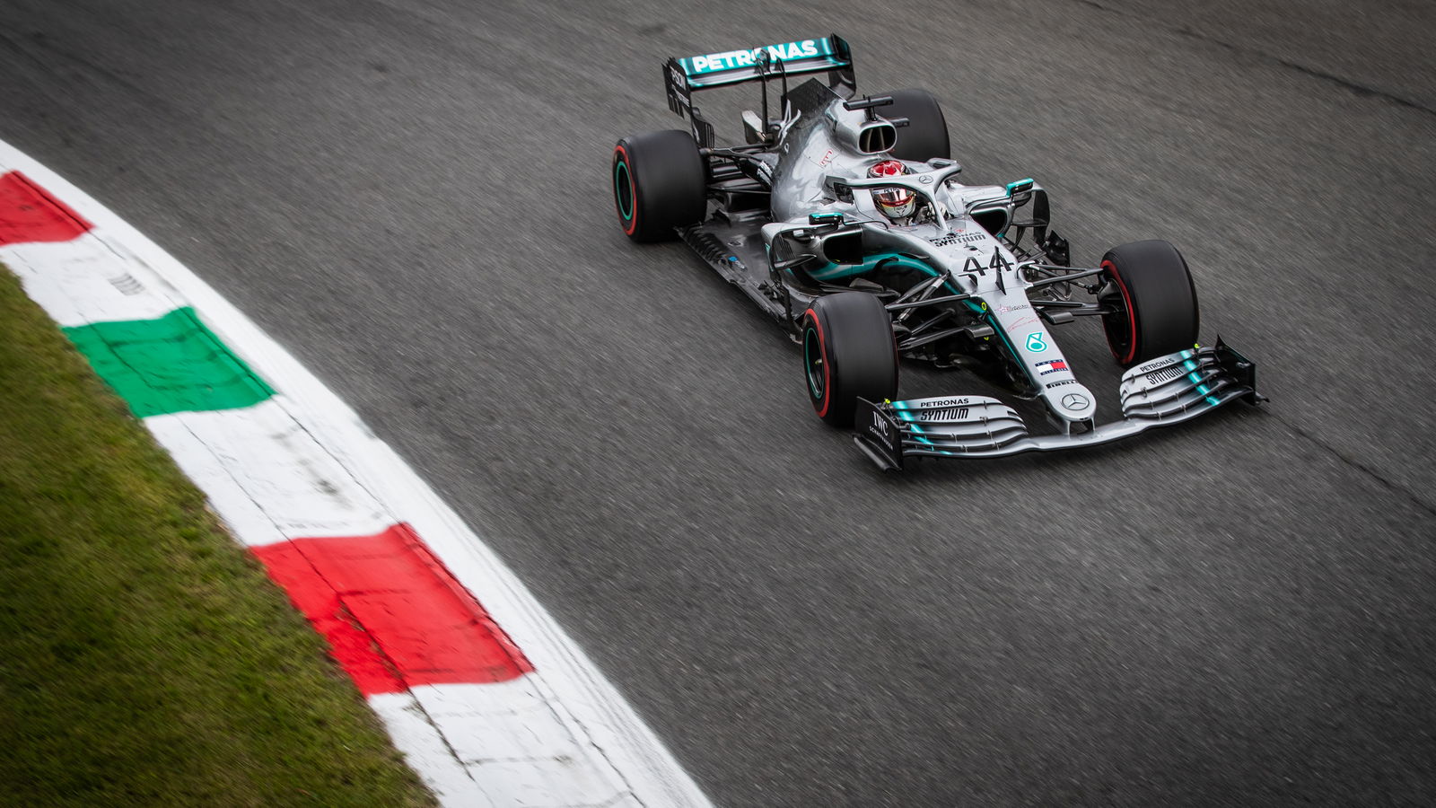 Mercedes ‘taking nothing for granted’ in Singapore