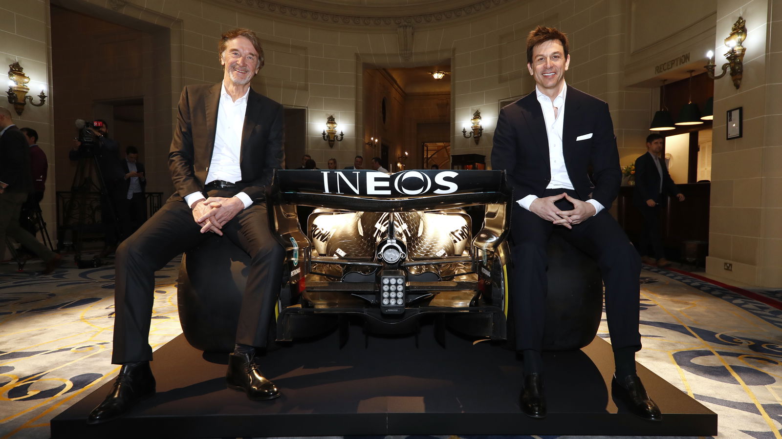 Bos INEOS mengecilkan 'risiko' kesepakatan jangka panjang F1 dengan Mercedes