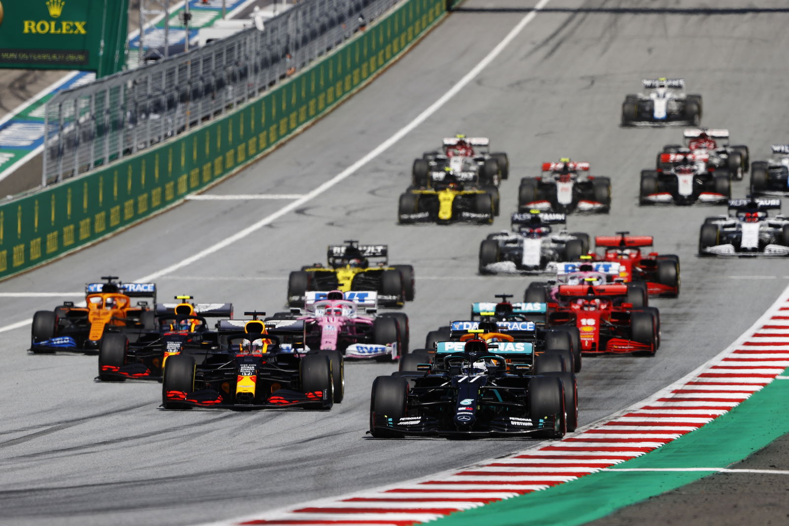 Hamilton needs to question approach after Albon clash - Horner