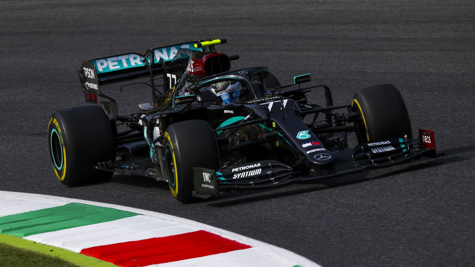 Bottas doubles up in F1 Tuscan GP FP2, Norris crashes