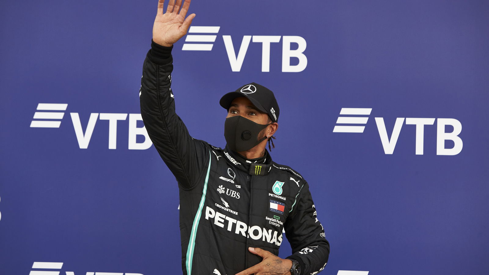 Hamilton not on same level as F1 greats Fangio and Clark - Stewart