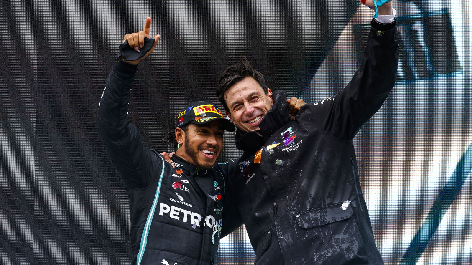 Wolff expects to start negotiations with Hamilton over F1 2022 “soon”