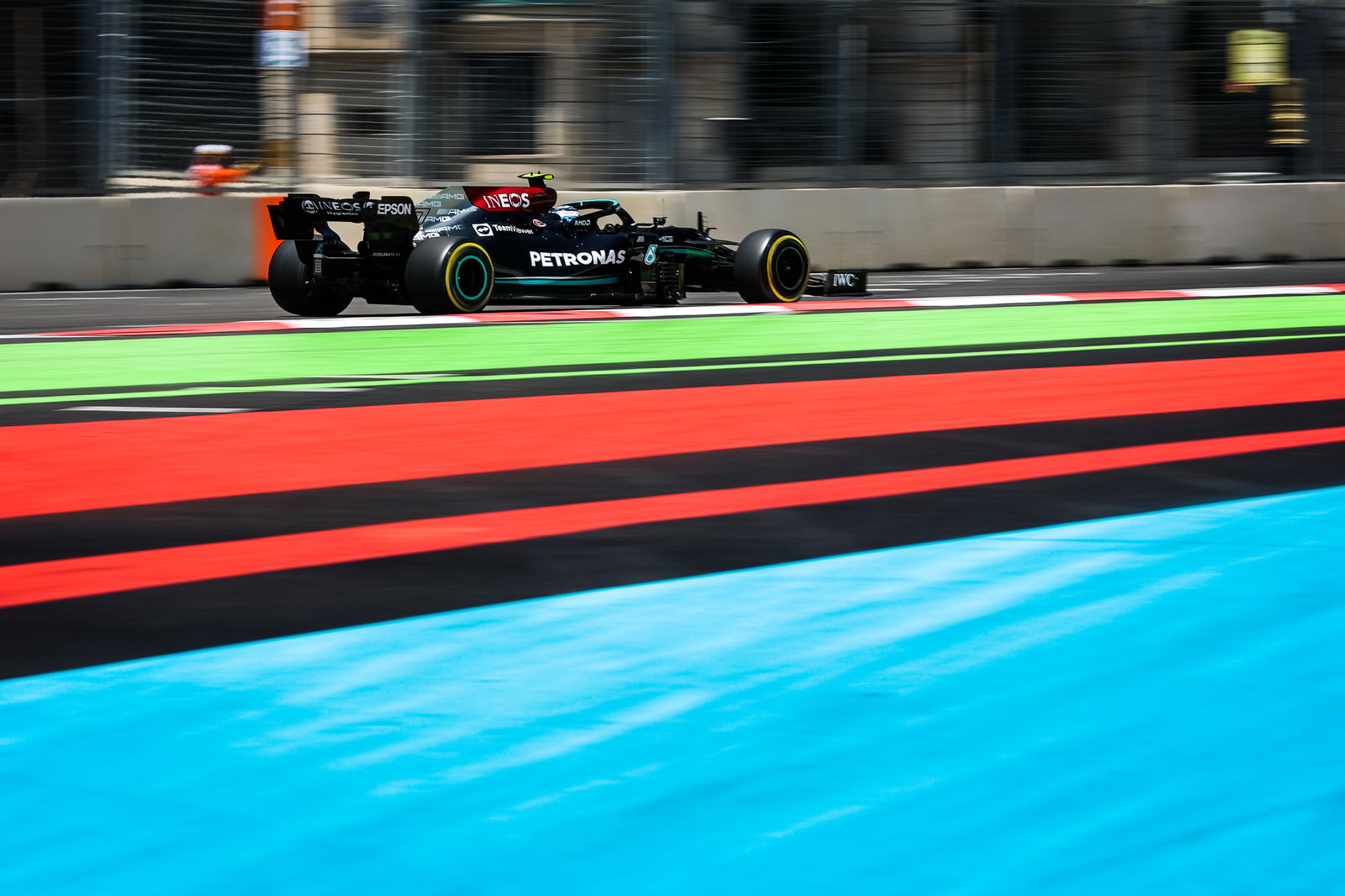 Sergio Perez Sanjung Keterbukaan Albon Sebagai Pembalap Cadangan