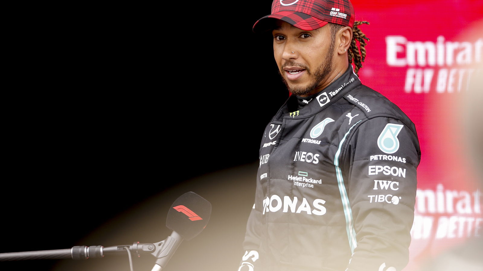 Lewis Hamilton signs new two-year F1 deal with Mercedes