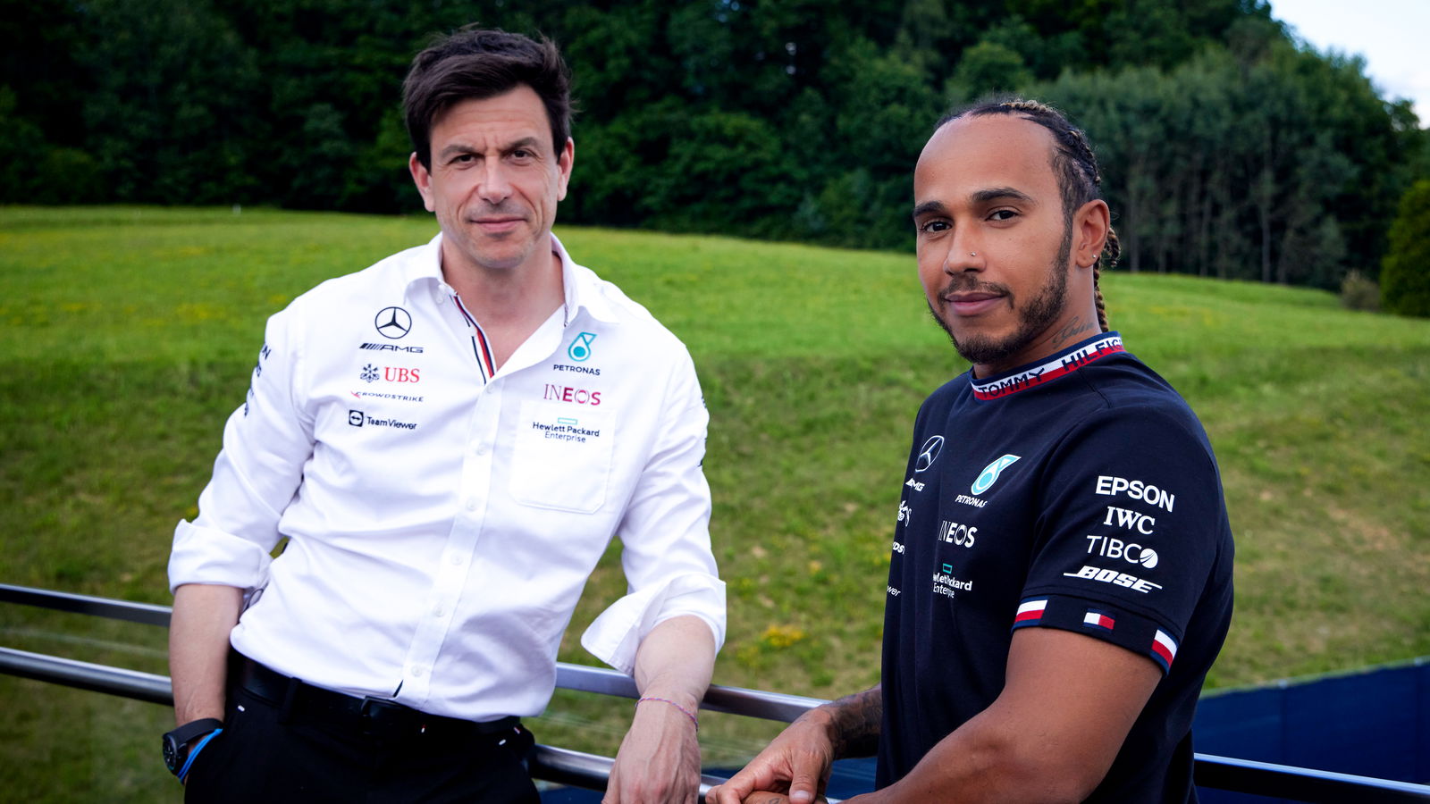 Apakah Mercedes Besiap untuk Menaikkan Gaji Hamilton?
