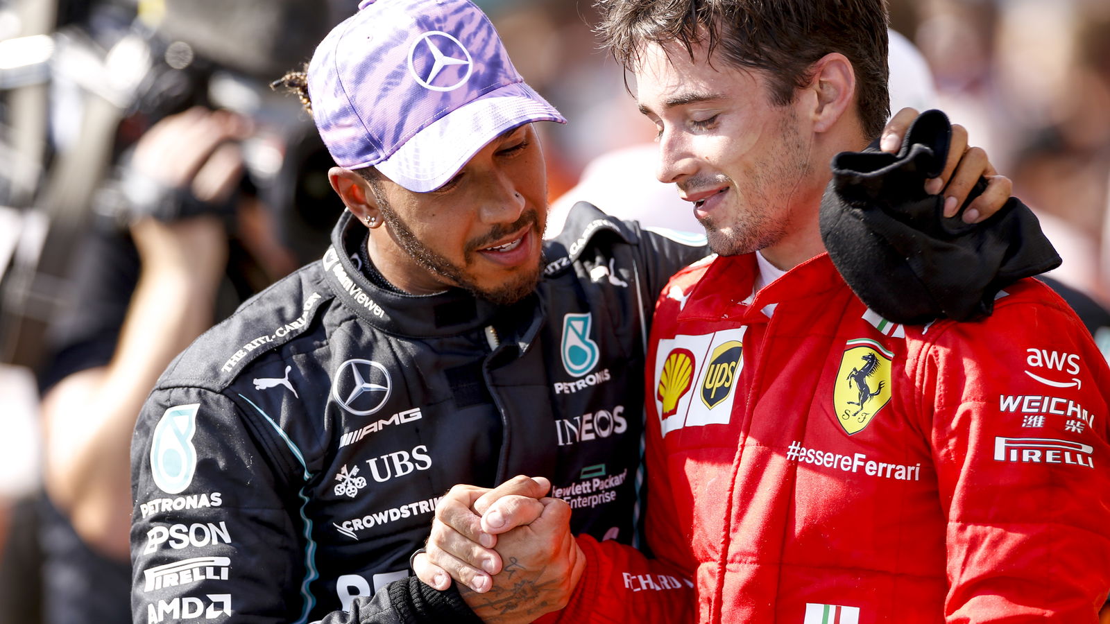 Hamilton: “Respectful” Leclerc showed how racing should be done at Copse