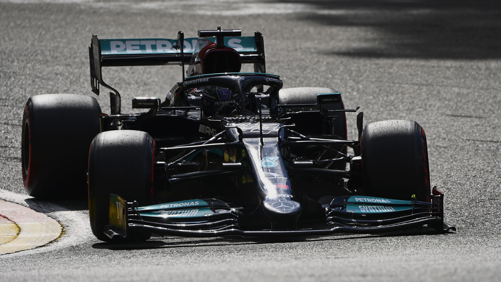 Hamilton: Mercedes must be “very careful” with Spa F1 car set-up
