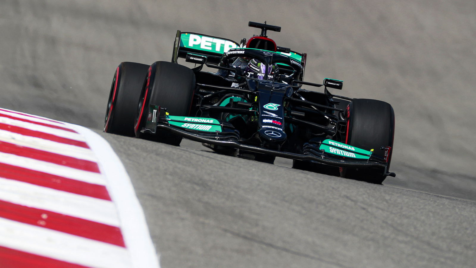 Hamilton hopes he and Verstappen get through Turn 1 at US GP