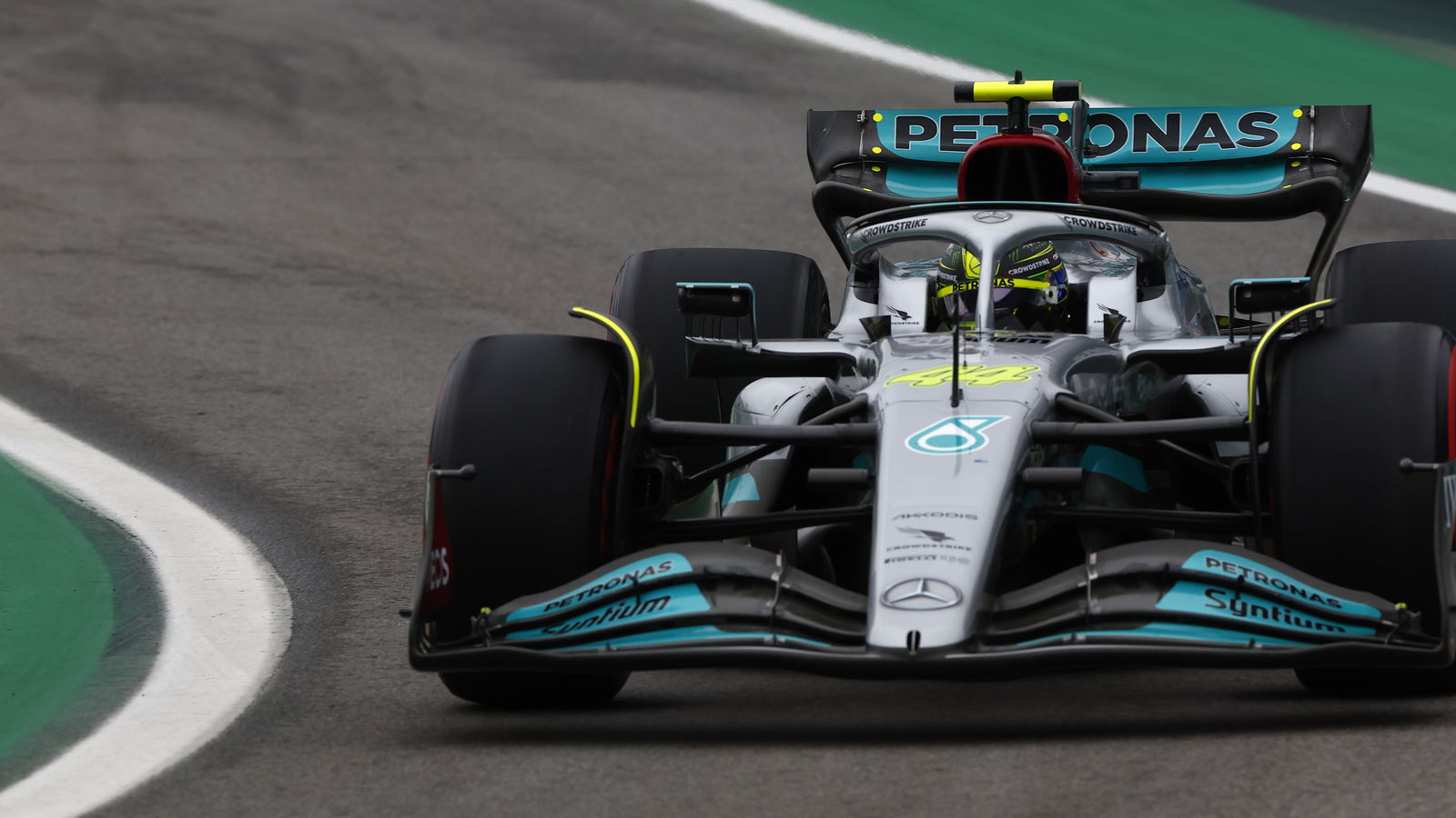 Kualifikasi P8 di Brasil, Hamilton Salahkan Posisi Trek