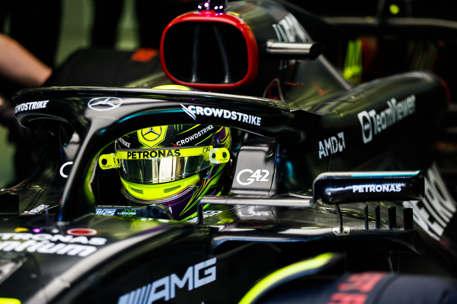 “There’s not a chance Ricciardo replaces Perez”, claims ex-F1 team boss