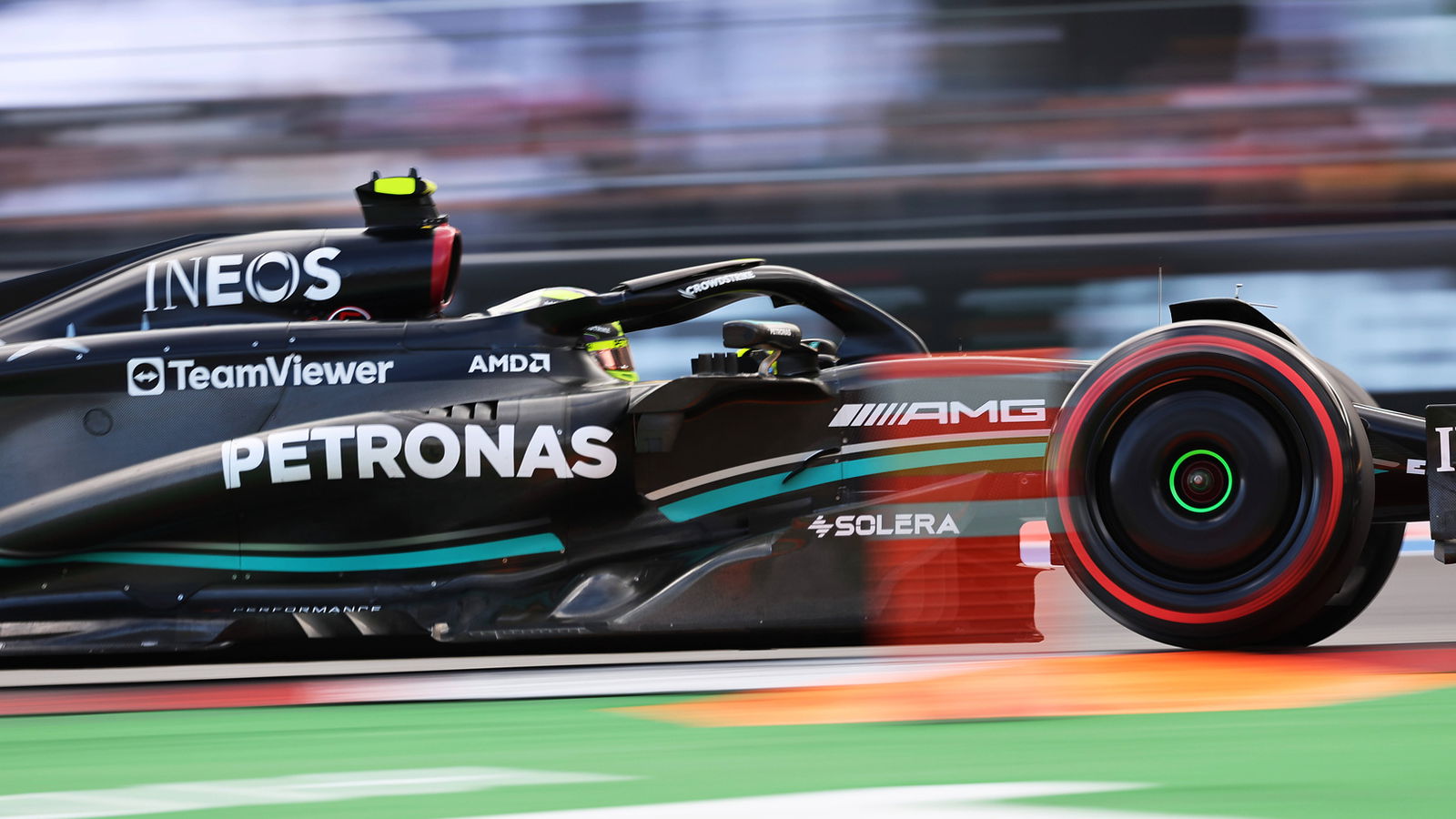 Permintaan Hamilton Terkabul dengan Perubahan Desain W15