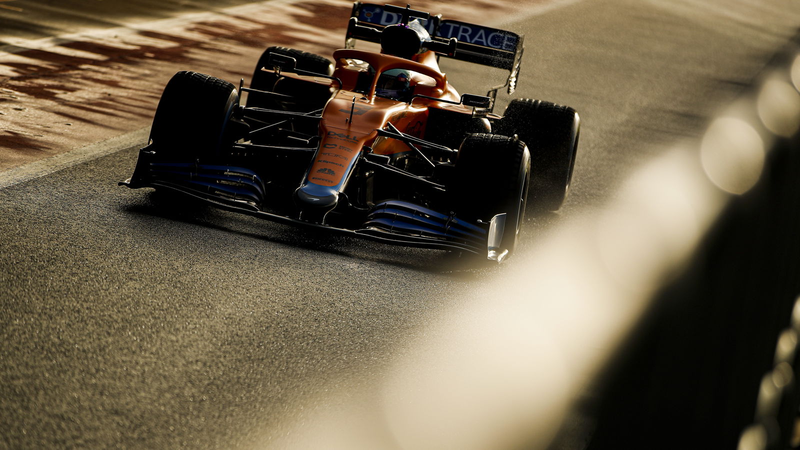 TAMPILAN PERTAMA: Lihat mobil baru McLaren MCL35M F1 bertenaga Mercedes di trek