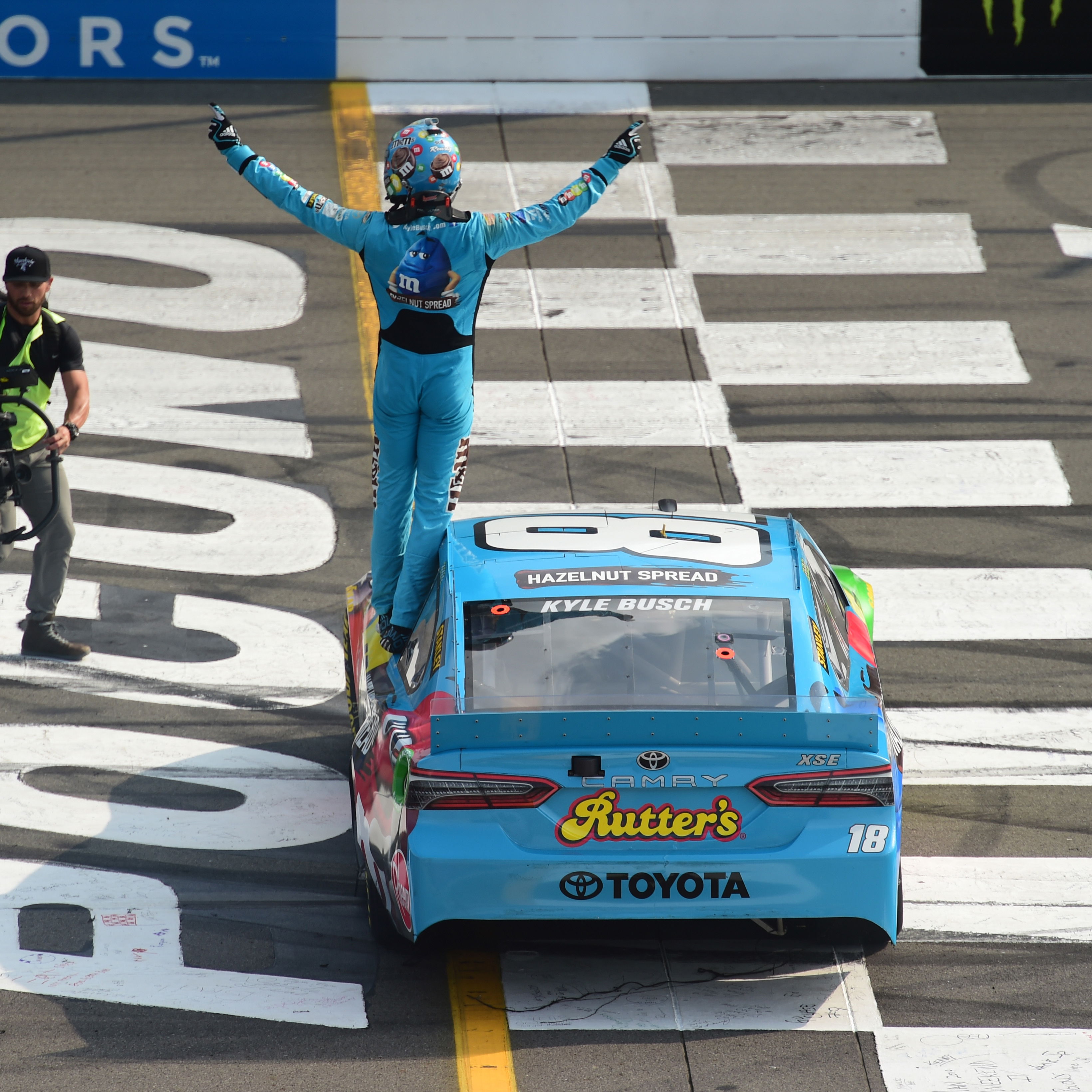 Transmission heartbreak for Burton in Pocono.