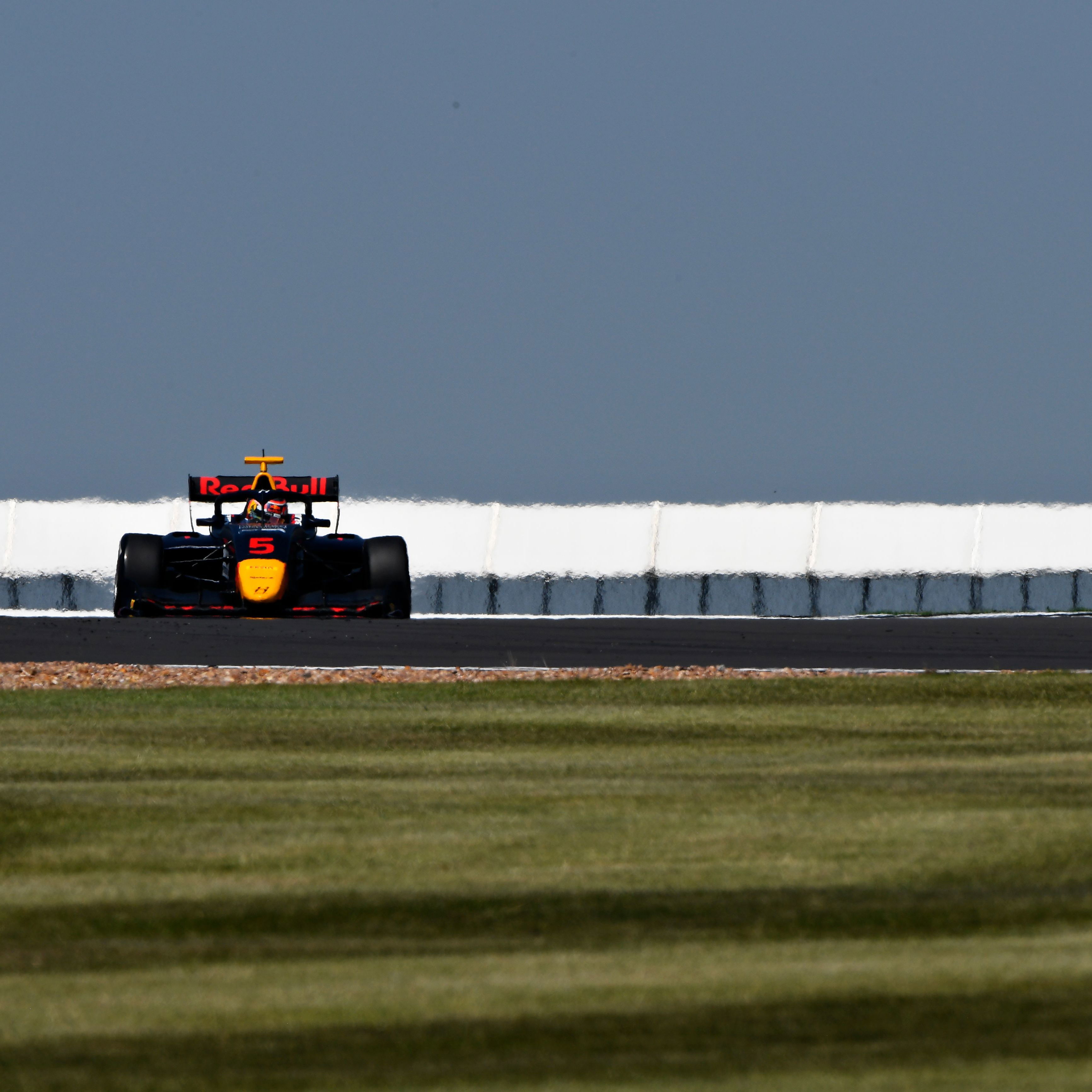 Crawford Pimpin Hari Kedua Tes F3 Valencia dengan Prema