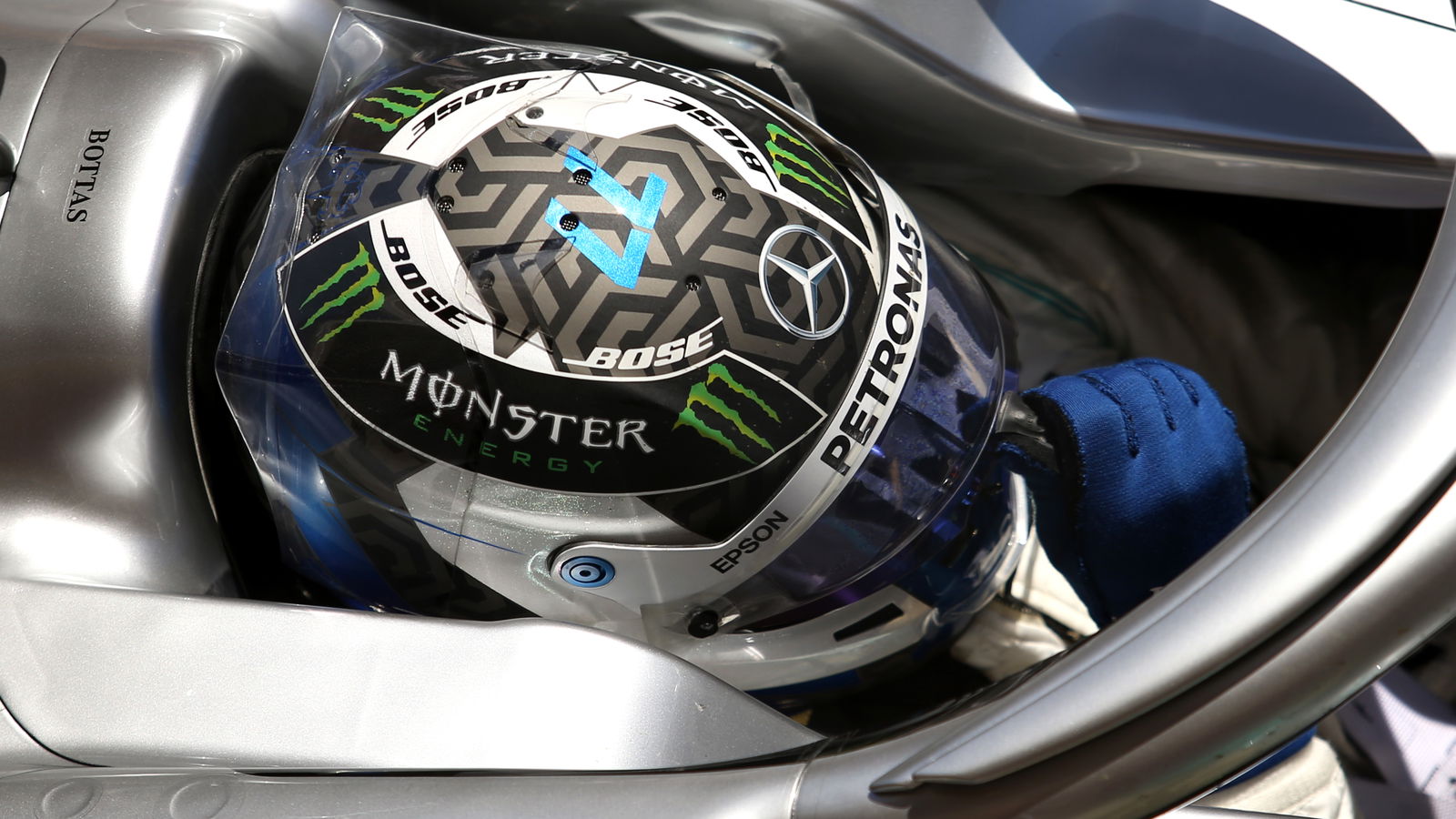 Bottas tercepat dari Lerclerc pada hari pertama tes F1 Barcelona