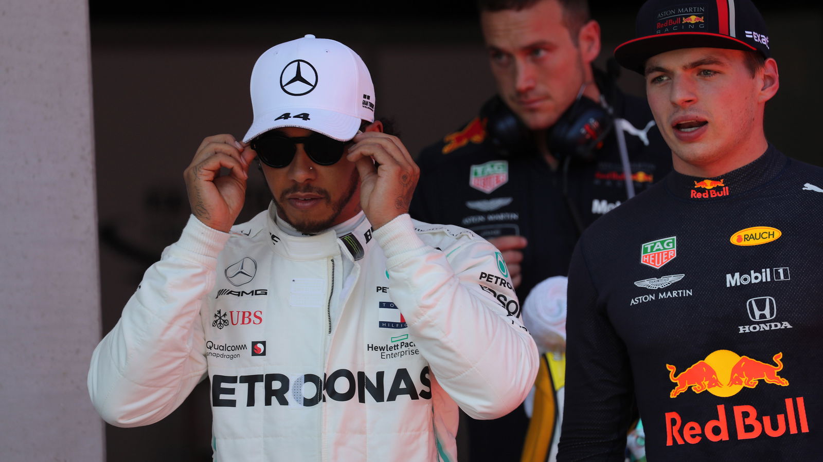 Hamilton akan menyambut Verstappen sebagai rekan setim Mercedes F1
