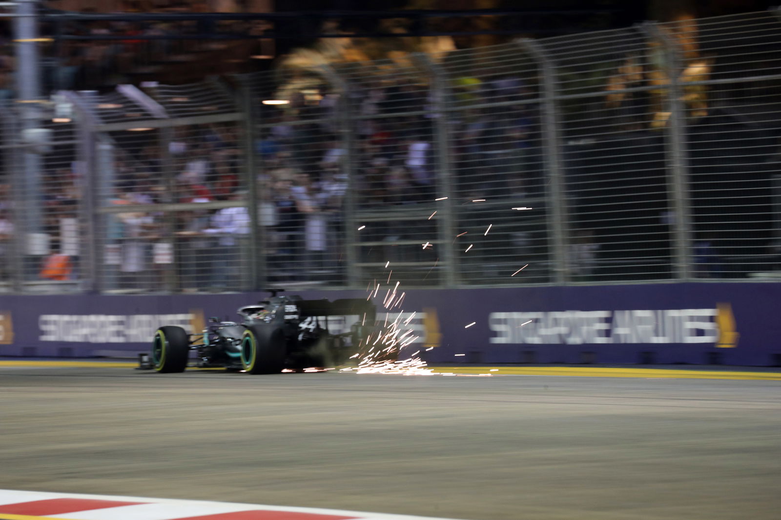 Perez reprimanded for Magnussen FP2 clash