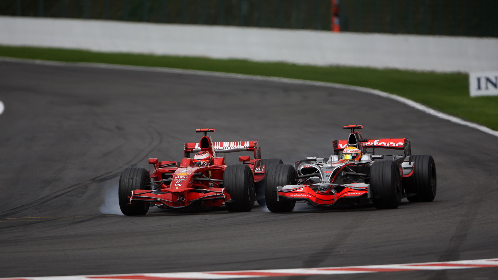 Hamilton: Spa 2008 'jauh berbeda' dengan penalti Kanada Vettel