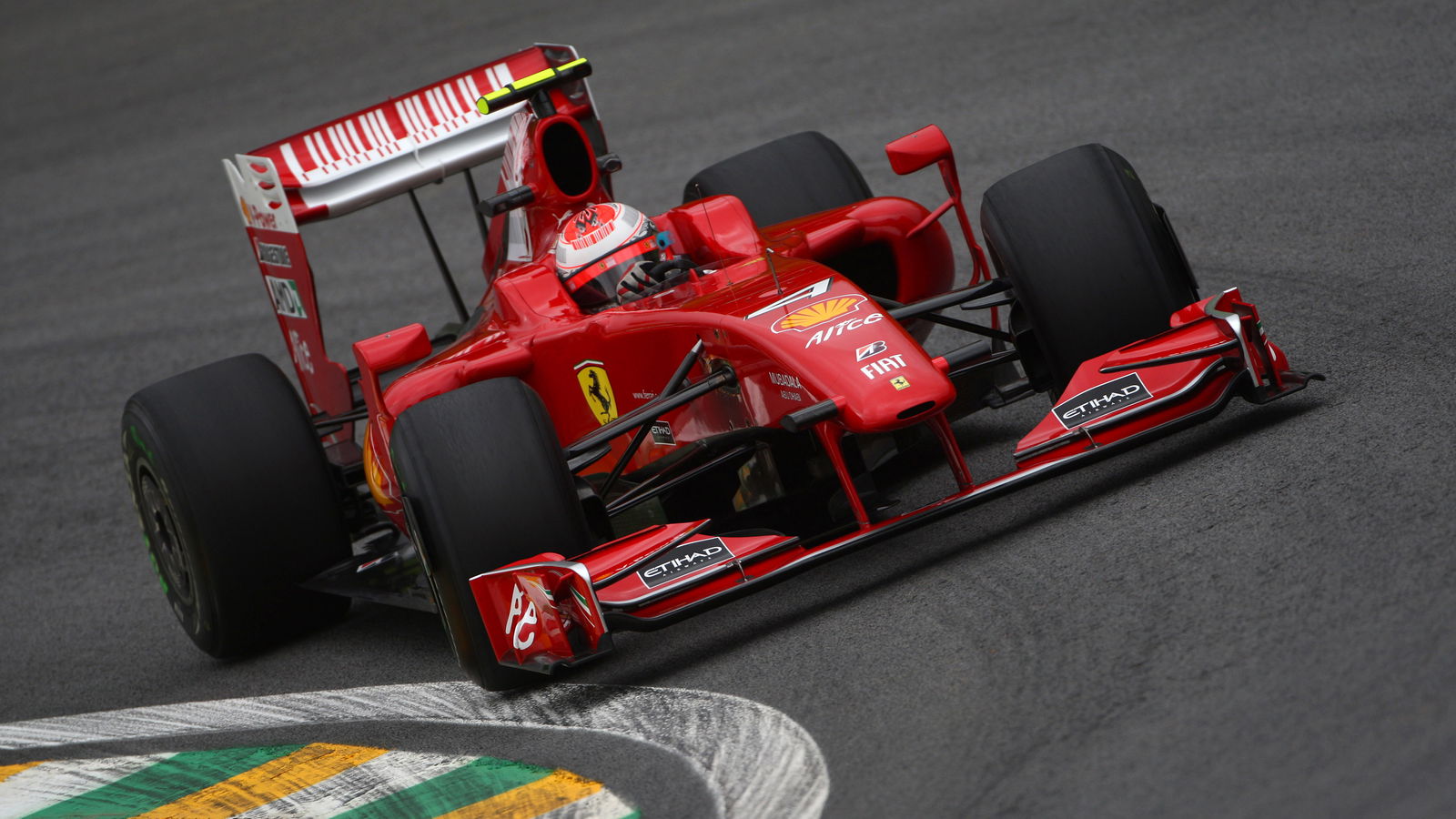 Gosip F1: Ferrari akan kembali ke corak serba merah