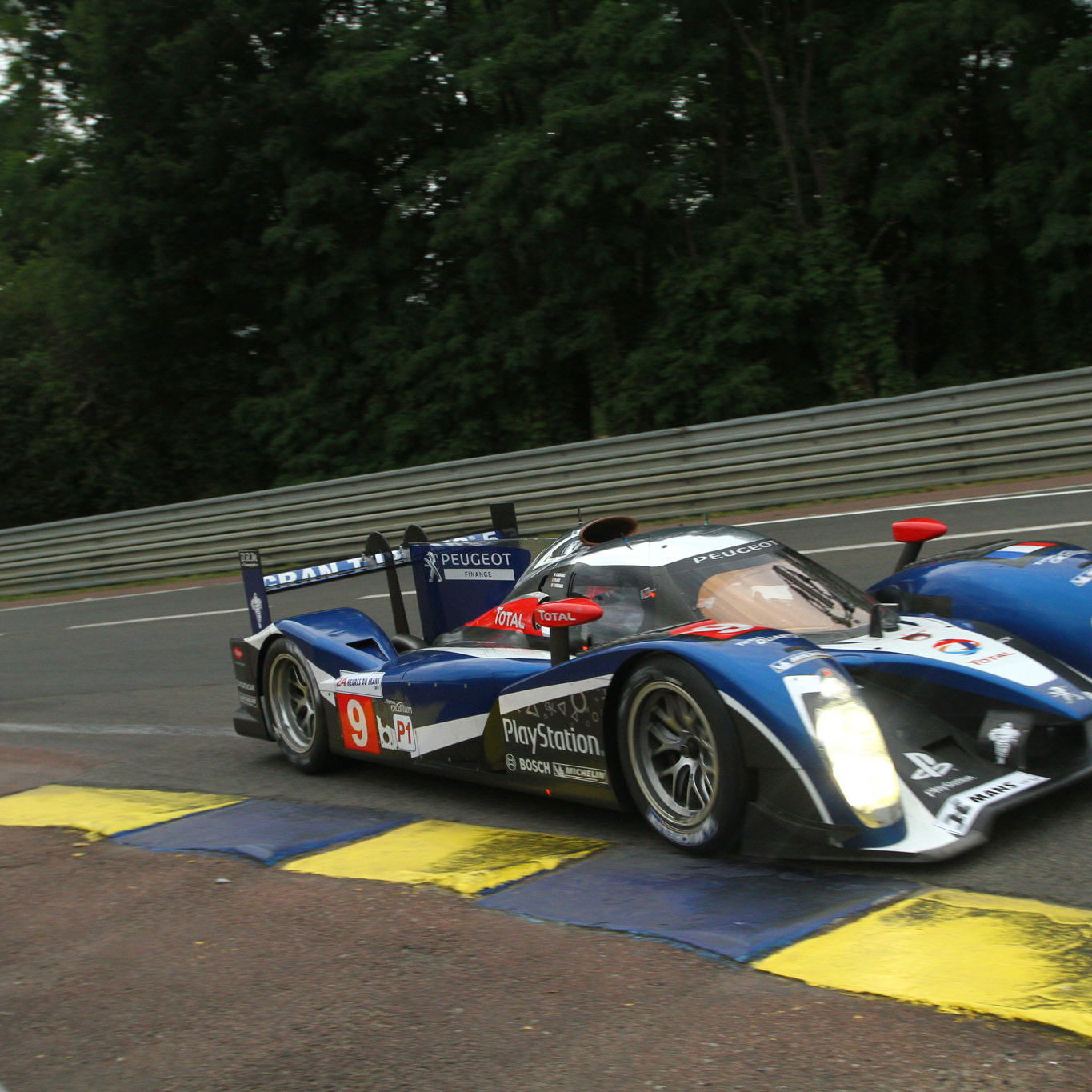 Toyota mengambil WEC Shanghai 1-2 saat hujan, bendera merah mendominasi