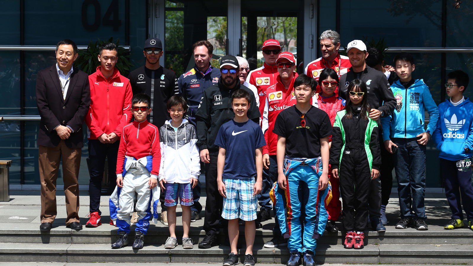 ‘Grid Kids’ to replace grid girls in F1
