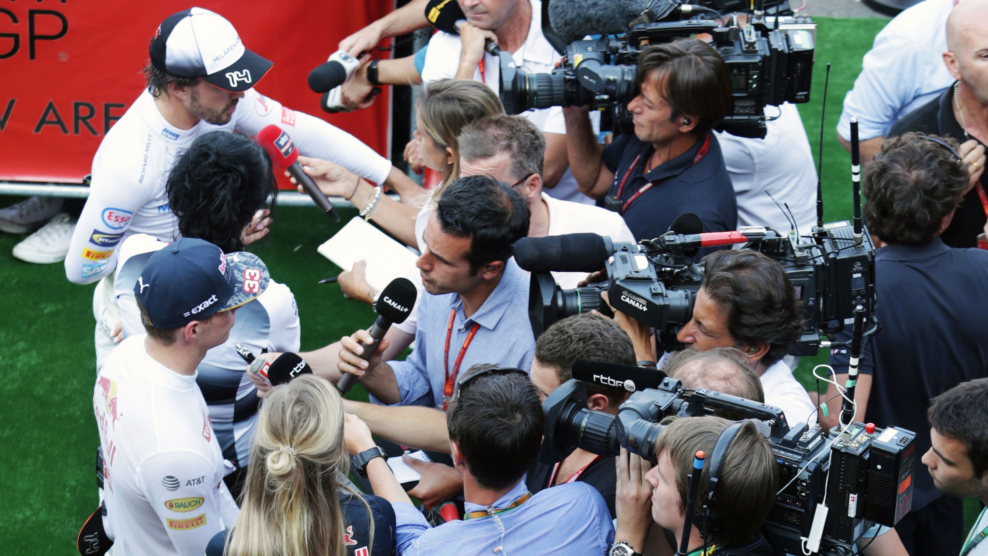 F1 TV pen